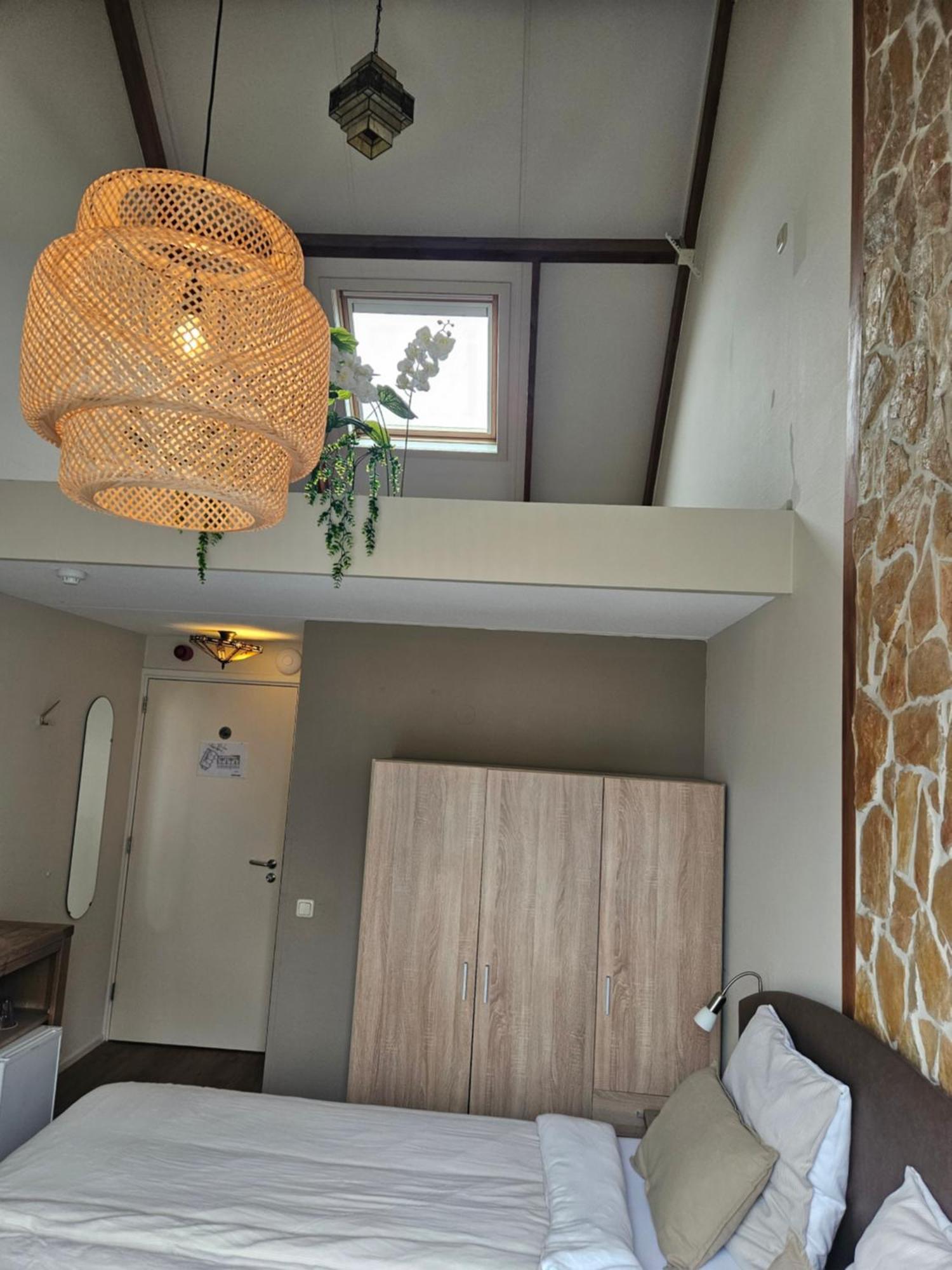 Hotel Dolores Ameland 네스 외부 사진
