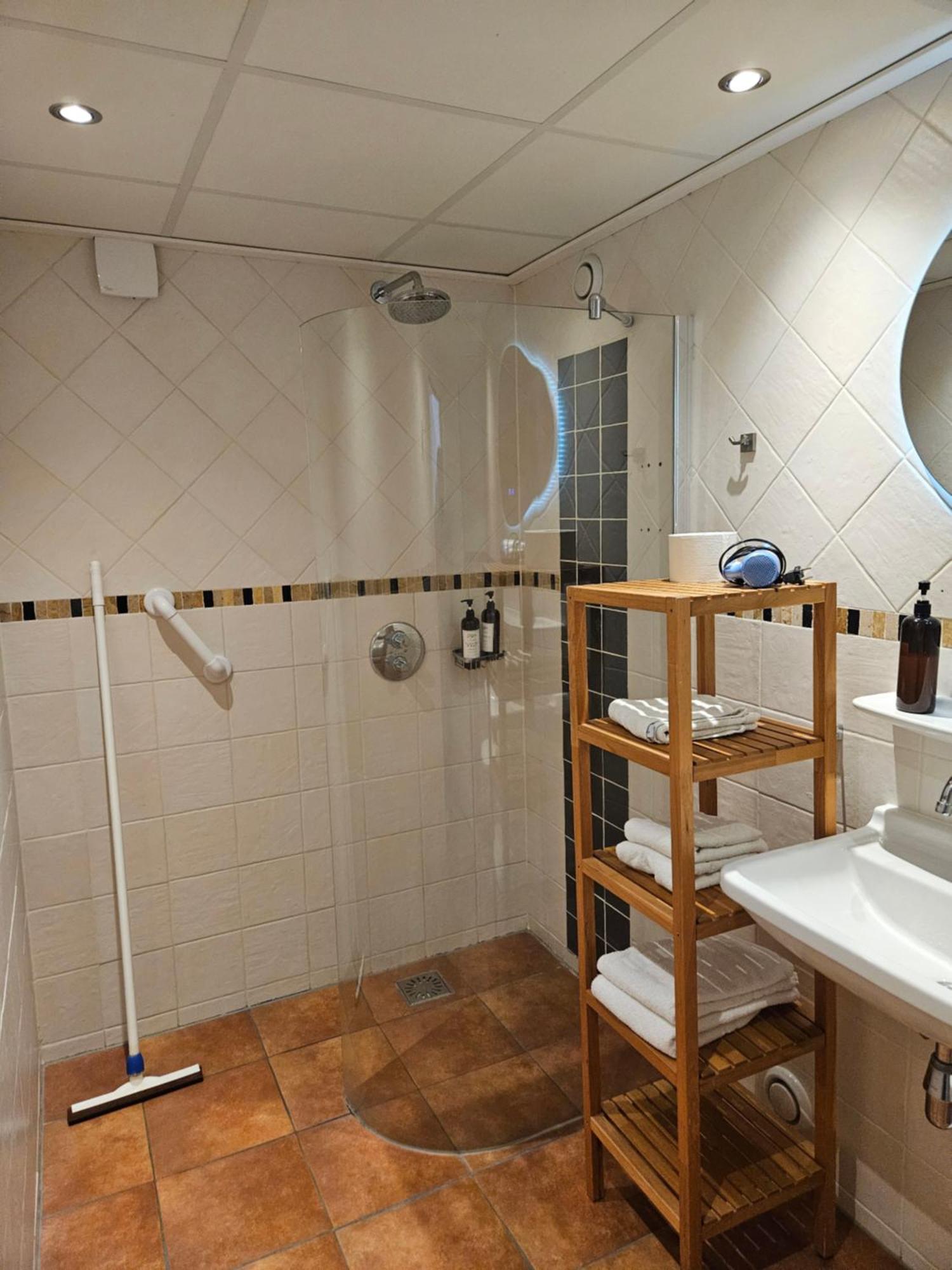 Hotel Dolores Ameland 네스 외부 사진