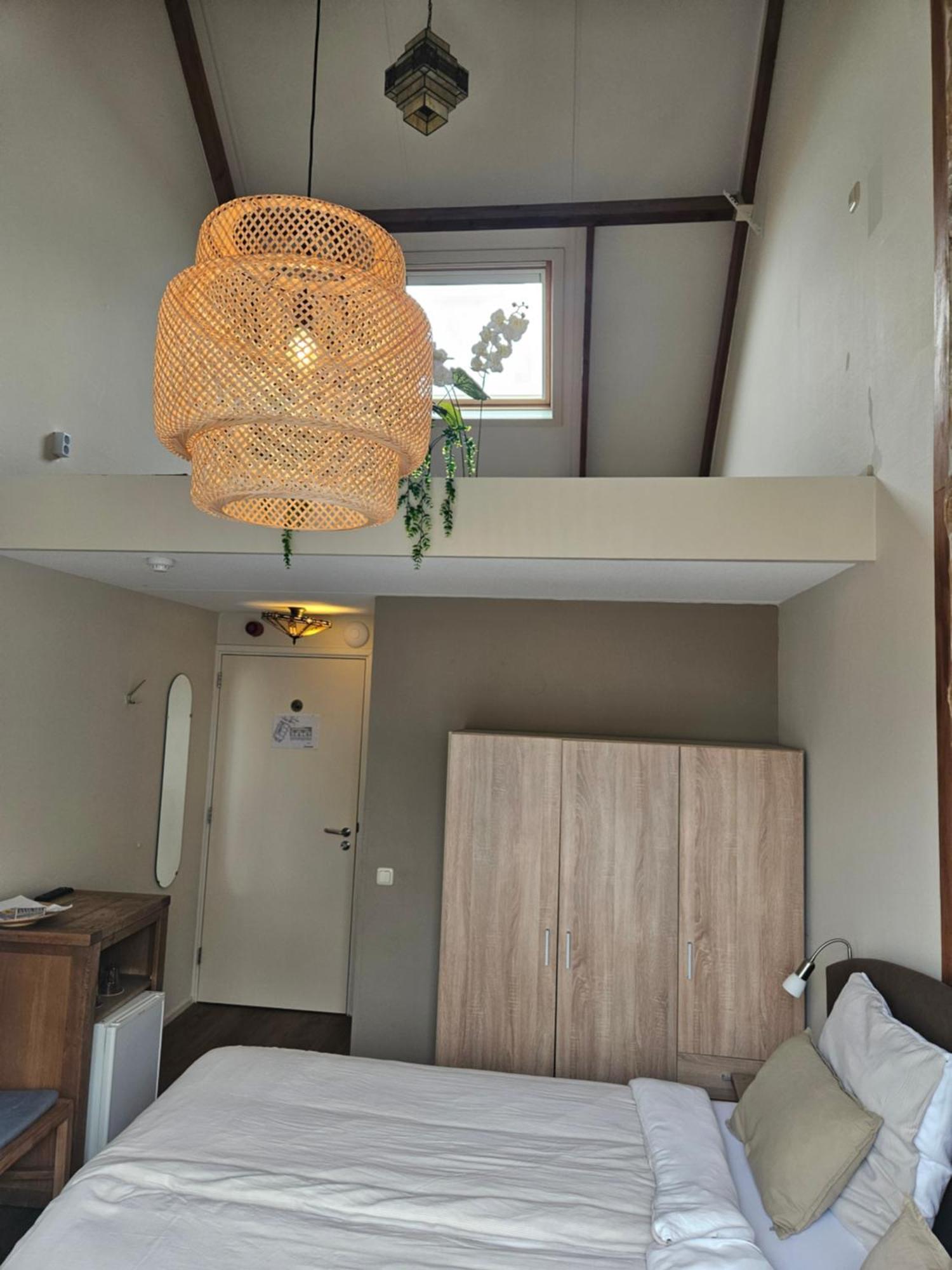 Hotel Dolores Ameland 네스 외부 사진