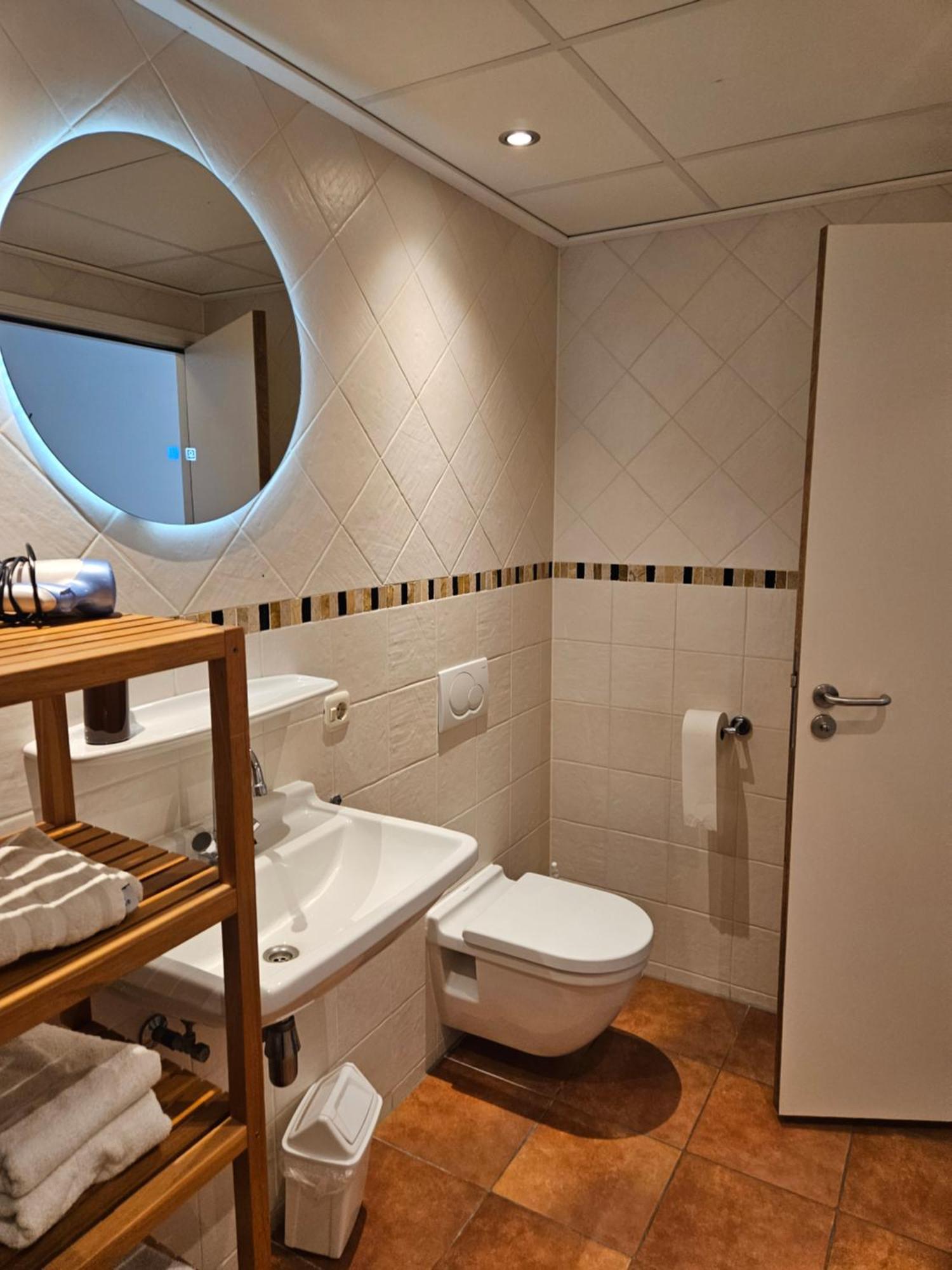 Hotel Dolores Ameland 네스 외부 사진